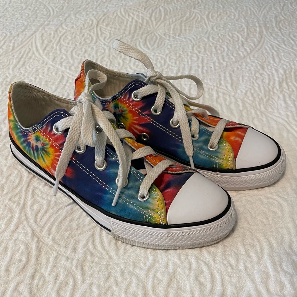 Converse All Star Lo Tie Dye Sneaker - Kids size 1